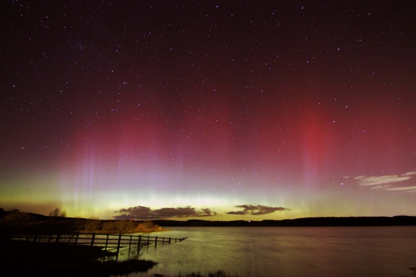 Aurora Captured from Canon 600D - From Derwent Resevoir - Keith Johnson - March 2016 No.2-web Derwent Reservoir at night